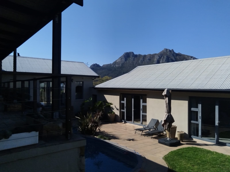 To Let 4 Bedroom Property for Rent in Kenrock Country Estate Western Cape